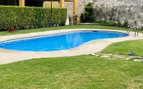 Chalet Portosin con piscina al lado de la playa